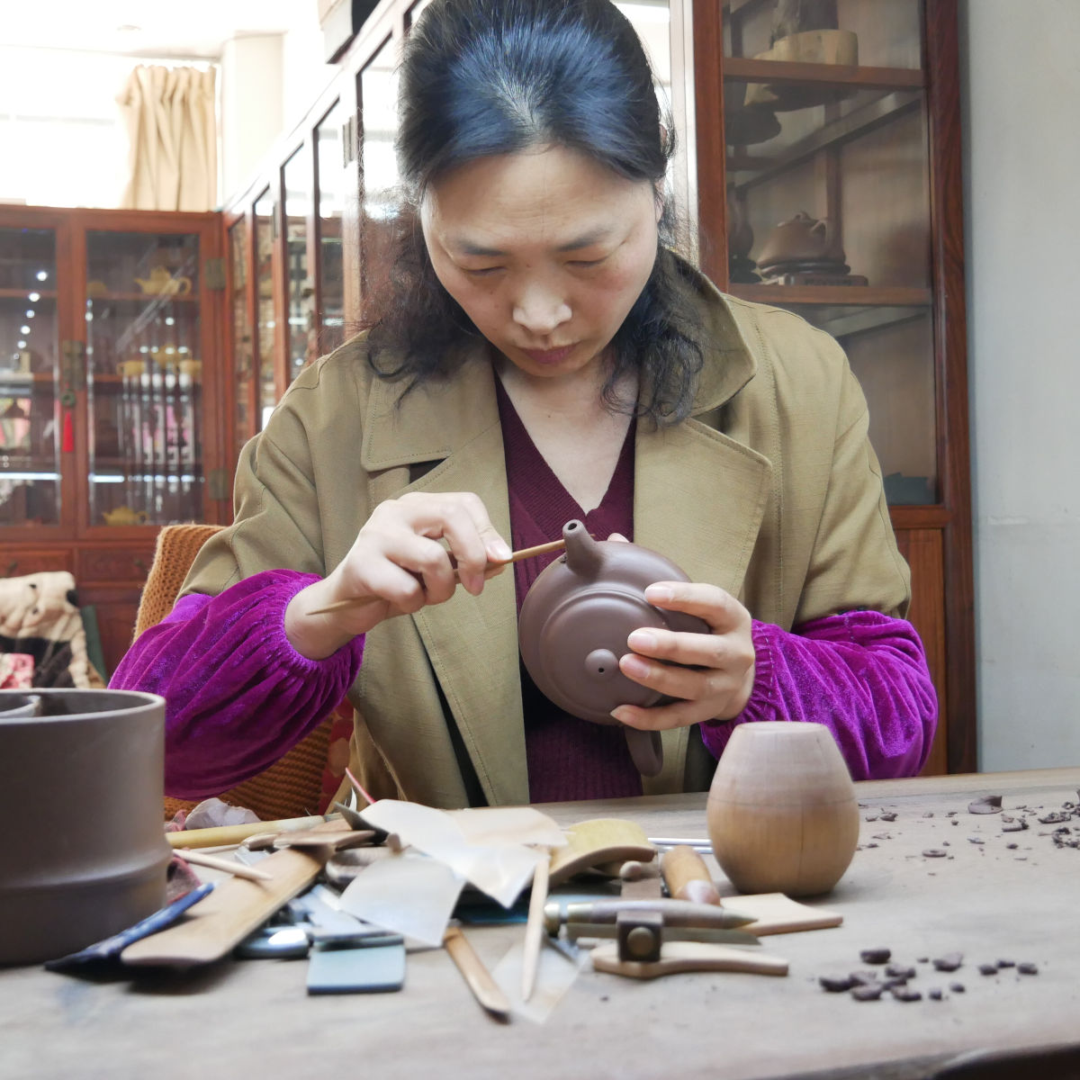 Die Künstlerin Yan Liping