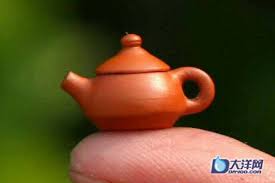 Kleinste Teekanne der Welt