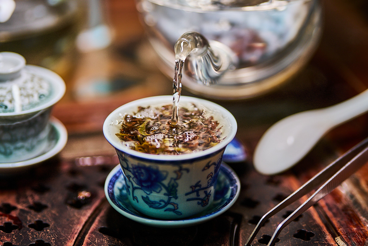 Zubereitung Dong Fang Hong Oolong im Gaiwan